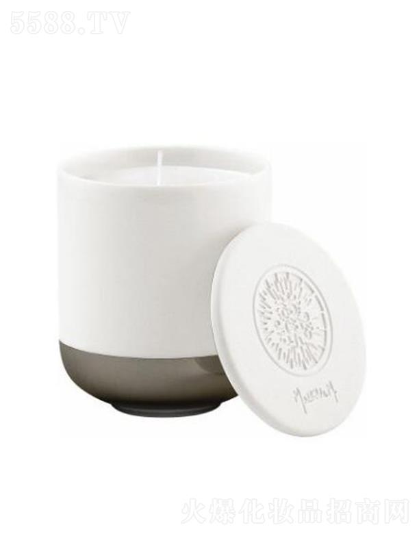 ������(�Ϻ�)Ʒ�ƹ����ɷ����޹�˾���Ϻ������� ��?sh��)۠��D�v���Ϟ�T200g �ۇ���ľ����