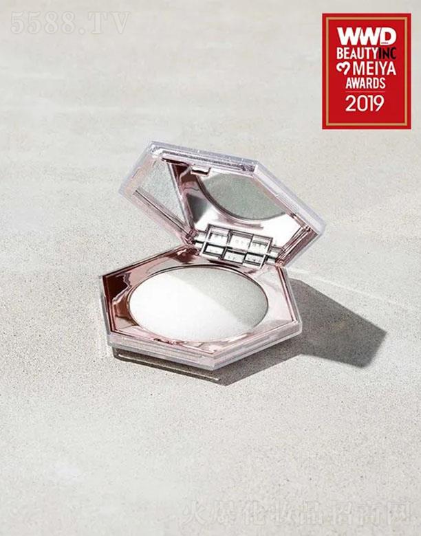 ·����܎��ˮ���yƷ(�Ϻ�)���޹�˾��FentyBeauty3D�߹��� �@���f��(�Wҫ�׽�)��ā3D�Wҫ�߹��N�ϊy��