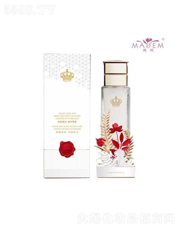 ��ֲ�عɼ��F(tu��n)�ɷ����޹�˾���M��߶˼Ҿӣ�����ϩС��ƿ���AҺ��