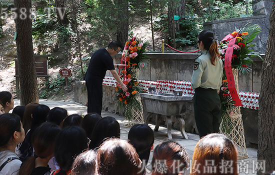 吾輩當(dāng)自強 吾輩當(dāng)自強