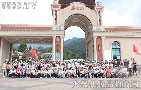 �����(y��ng)�tɫ֮��