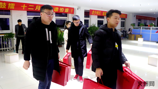 ���i�o�f�q�������(b��o)���w����ϵ�T������ů���գ��𱬾W(w��ng)����öY��������