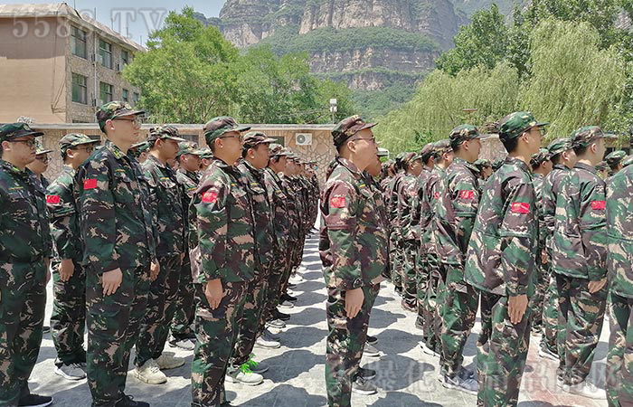 平凡創(chuàng)造奇跡,團(tuán)結(jié)鑄就輝煌 平凡創(chuàng)造奇跡,團(tuán)結(jié)鑄就輝煌