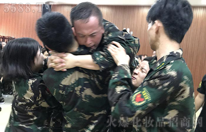 全力以赴,做更好的自己! 全力以赴,做更好的自己!