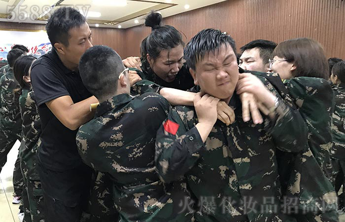 團(tuán)結(jié)一心，眾志成城