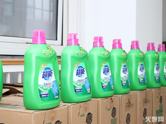 ������Ů��(ji��)���𱬾W(w��ng)�ɰl(f��)Ů�񌣌ٶY��