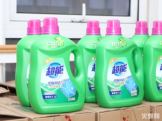 ������Ů��(ji��)���𱬾W(w��ng)�ɰl(f��)Ů�񌣌ٶY��