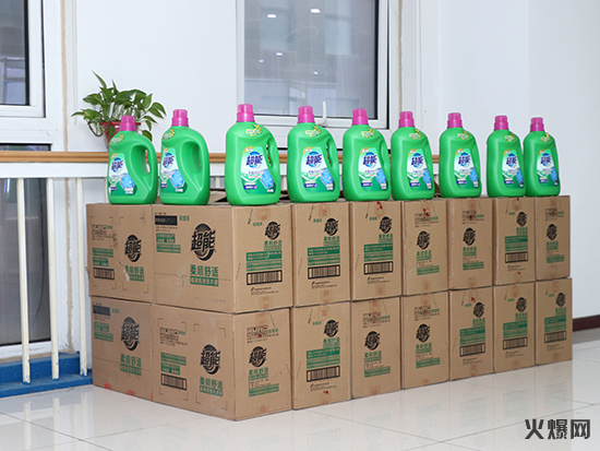 ������Ů��(ji��)���𱬾W(w��ng)�ɰl(f��)Ů�񌣌ٶY��