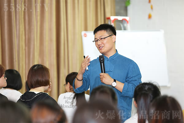 �����y�����������ף�