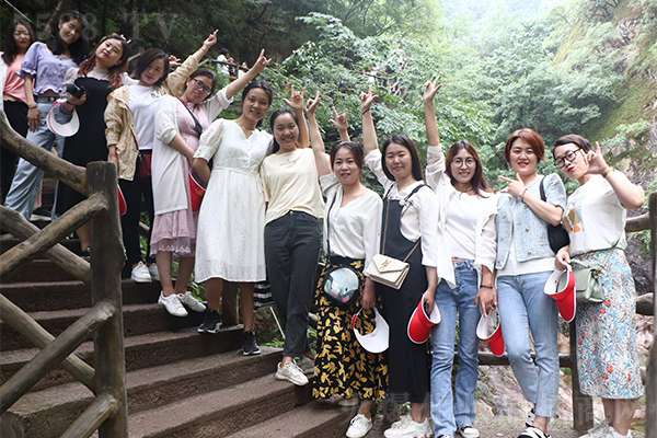 登老君山,悟道德經(jīng),游追夢谷 登老君山,悟道德經(jīng),游追夢谷