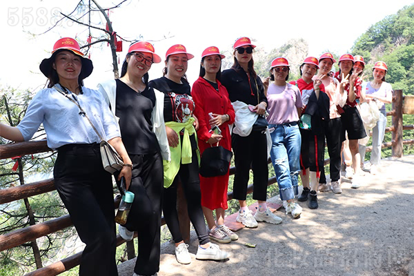 走進(jìn)老君山,觀君山飛瀑,覽巖林奇觀,品老子道統(tǒng) 走進(jìn)老君山,觀君山飛瀑,覽巖林奇觀,品老子道統(tǒng)