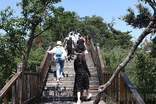 一生很短,世界很大,風(fēng)景很美 一生很短,世界很大,風(fēng)景很美