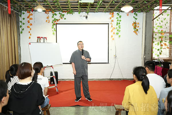 攀登老君山,《感悟道德經(jīng)》 攀登老君山,《感悟道德經(jīng)》