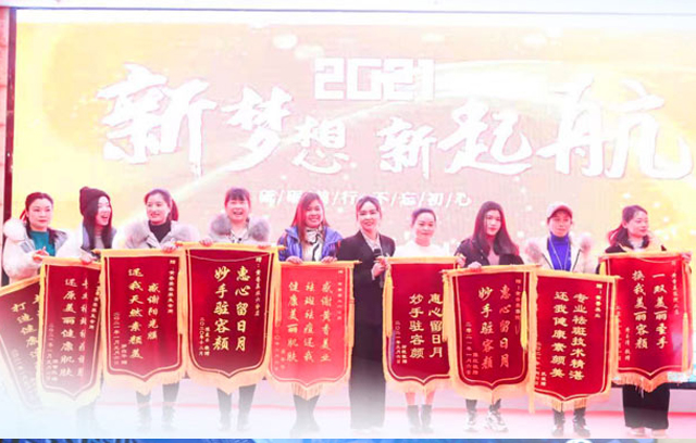 ���\���(y��ng)��Ĥ