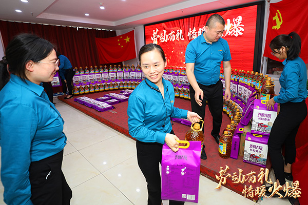 �ڄ��жY����ů�𱬣��𱬾W(w��ng)��T��������һ�ڄӹ�(ji��)����