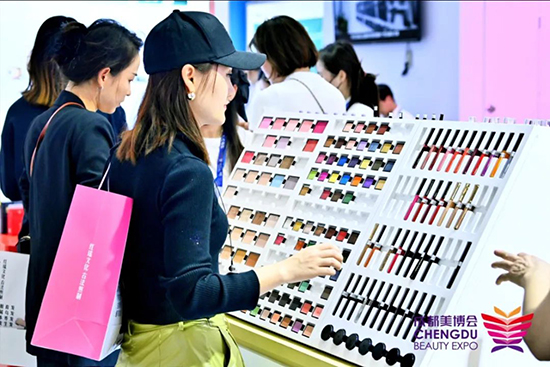 點燃破局與新生,成都美業(yè)博覽會引爆美業(yè) 點燃破局與新生,成都美業(yè)博覽會引爆美業(yè)