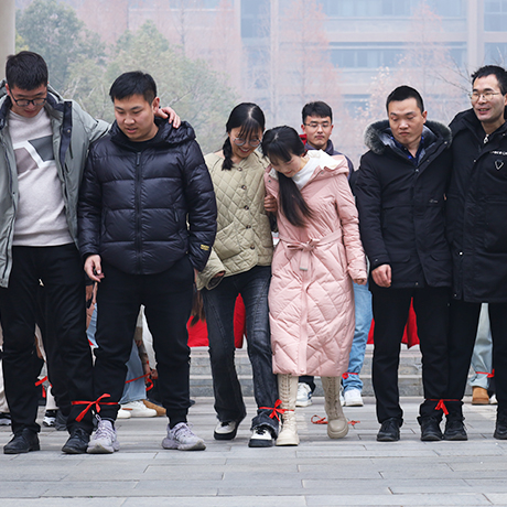 �𱬼��������R������