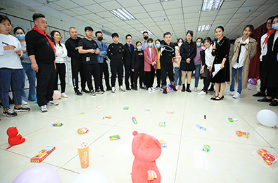 �𱬾W���f���Օ�