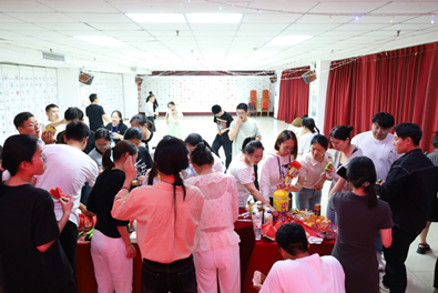 �𱬾W���Օ�