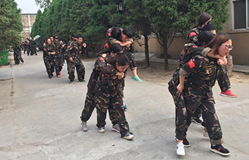 ��?y��n)����Σ�������;�ж�ô�Ķ����D�U(xi��n)���Ҷ����v�������¸�ǰ�С�