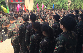 ������������(zh��n)�������(du��)�����I(l��ng)��(d��o)������չʾ��