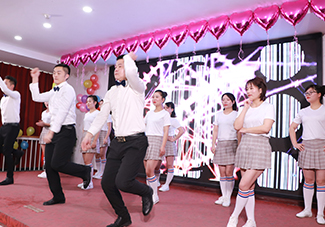 �_��������˻��˵��L(f��ng)����չ�F(xi��n)�����˵�������