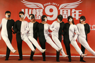 �{(di��o)ζƷ���ڰ��䡷��(chu��ng)���赸����һ�ӵ�ҕ�X�_����