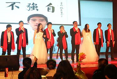 ������ɽ��һ�������H�������˺ܶ��˵�����